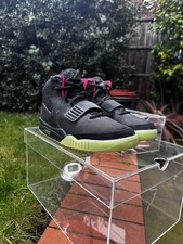 Nike air yeezy - air, solar