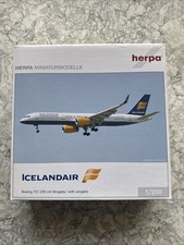 Herpa 1/200 Scale Iceland Air 757-200 - Excellent Condition