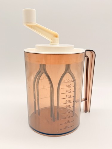 Vintage plastimat hand - hand, mixing