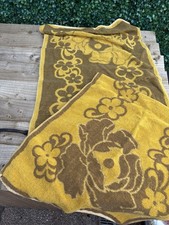 2 x Vintage Retro  floral brown & yellow hand towels 19 x 36 inches