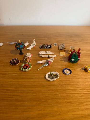 Assorted items for dolls - , house
