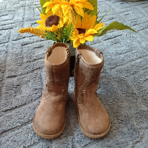 Clarks toddlers brown leather