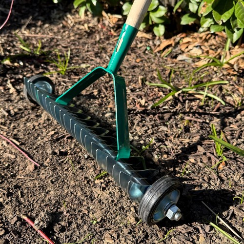 Rolling aerator scarifier - scarifier, with
