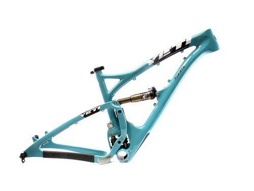Frame pivot bearing - |, yeti