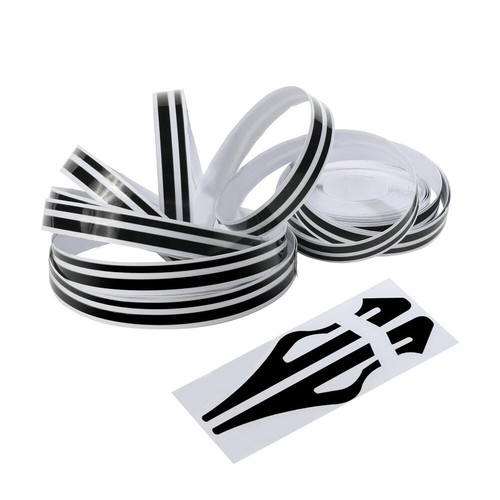 Black vinyl pinstriping - 9.8m,