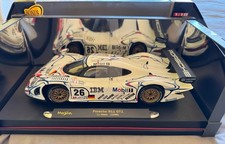 1:18 Maisto 1998 Porsche 911 GT1-98 No 26 Le Mans Winner