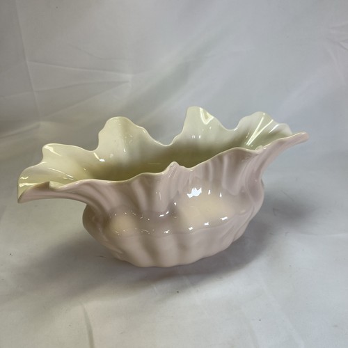 Lenox shell vase ruffle top - lenox,