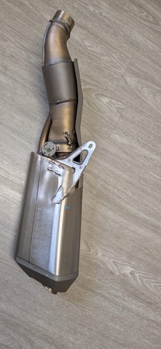 Genuine aprilia rsv4 - rsv4, tuono
