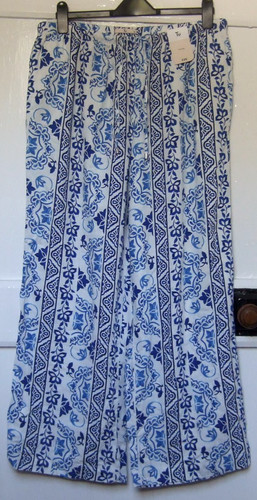Blue white wide - tu,