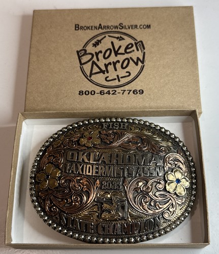 Belt buckle broken arrow - belt,