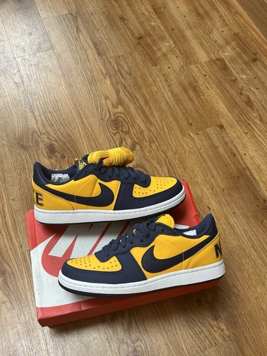 Nike yellow navy - yellow, terminator