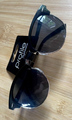 Polarised sunglasses 100 - polarised,
