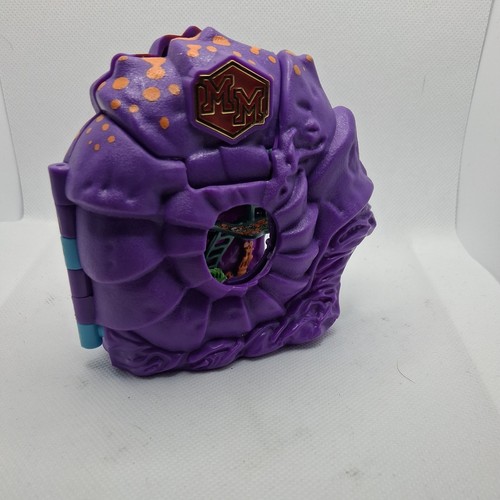 Mighty max sinks nautilus - mighty,