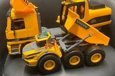 2 large construction toy