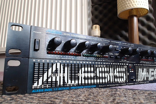 Alesis 3630 compressor - compressor, meq