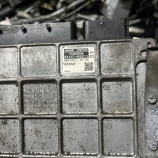 TOYOTA AVENSIS ECU 89661-05D11