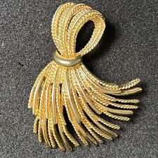 Ciro Brooch Vintage Goldtone