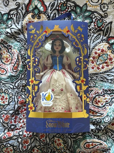 Snow white limited - white, edition