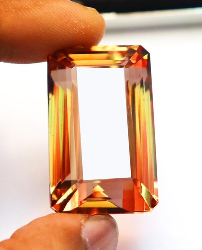 Color change zultanite glass - color,