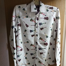 Makrom Mens Guitar Print Size