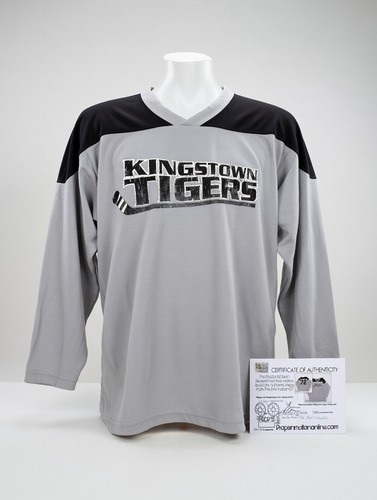Authentic screen used - authentic, screen-used