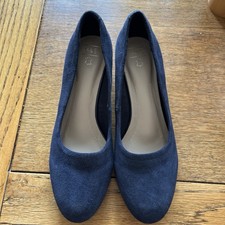 M&S Insolia Navy Blue Suede Leather Ladies Court Shoes Heels Size UK 7.5 Smart