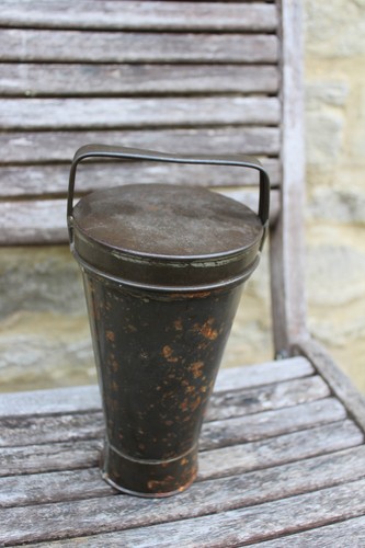 Large vintage metal - large, food