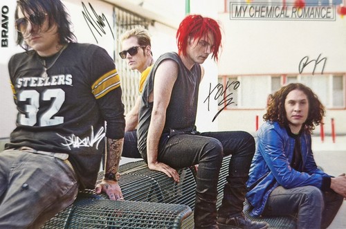 Paramore autograph card - paramore,