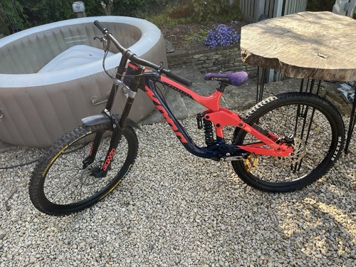 Kona operator downhill bike - operator,