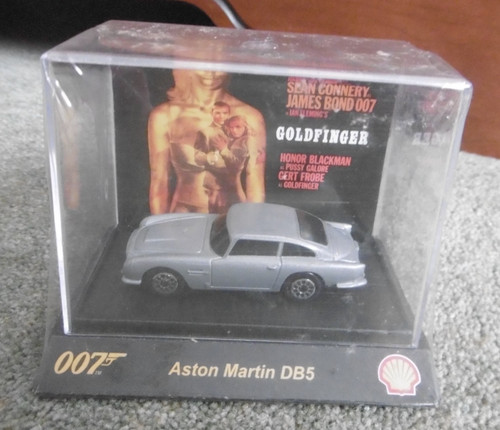 Shell presents james bond - presents,