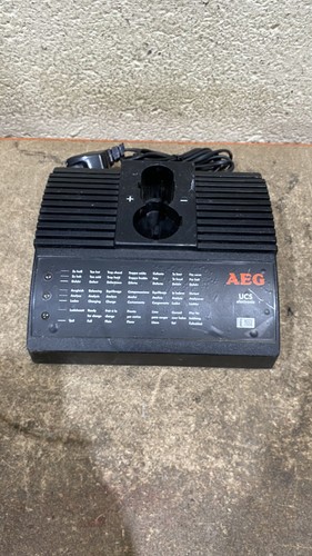 Aeg ucs battery charger black - ucs,