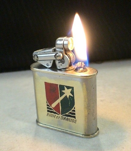 Lighter ancien kw militaire - ancien,