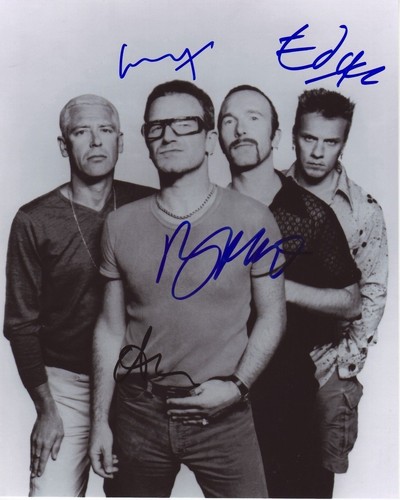 Entire group autograph - group,