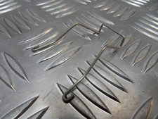 Peugeot Speedfight 2 Headlight bulb retainer clip