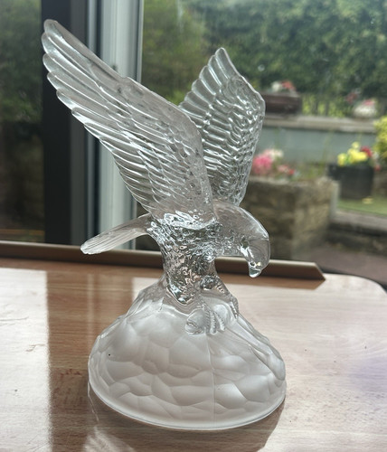 Clear white glass eagle - &,