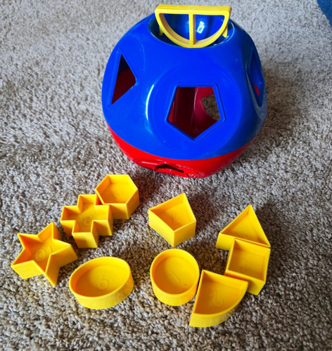 Tupperware shape ball - shape-o-ball,