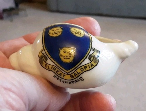 Vintage crested china whelk - china,