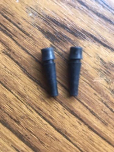Rubber pegs windscreen mg - rubber,