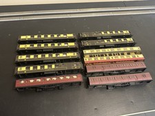 Hornby 00 Gauge Carriage