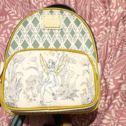 Exclusive loungefly disney - exclusive,