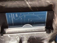 Staples A4 Paper Trimmer