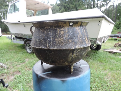Antique cast iron cauldron - cast,