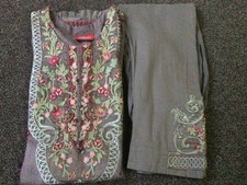 Ladies salwar kameez size