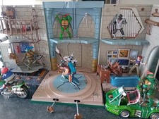 Teenage Mutant Ninja Turtles sewer lair set, plus other figures and accessories