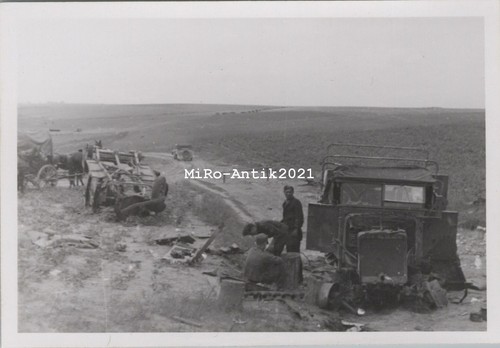 Photo ww2 salvage a truck - salvage,