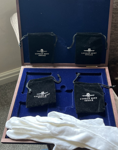 Coin presentation box with - coin,