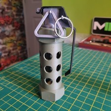 1.1 Replica flashbang / stun