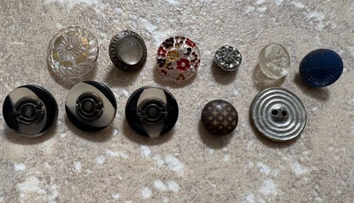 Small lot interesting - small, vintage