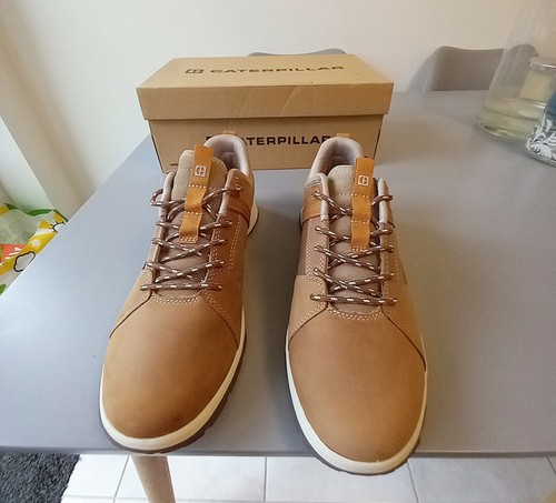 Caterpillar leather casual