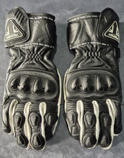 TRIUMPH TRIPLE SPORTS PERFORATED LEATHER MOTORCYCLE GLOVES SIZE XL / 11 MGVS2200